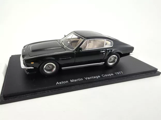 Spark Aston Martin Vantage Coupe 1977 1:43 S0578